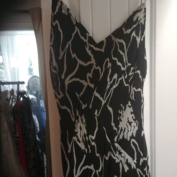 Laundry - Picture 5 of 8